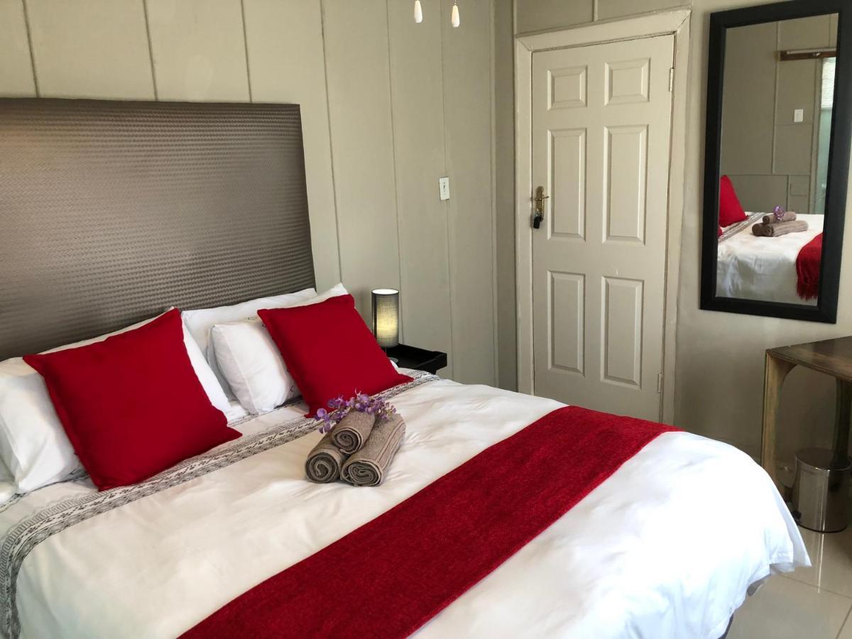 The Lavender Guesthouse Kroonstad Esterno foto